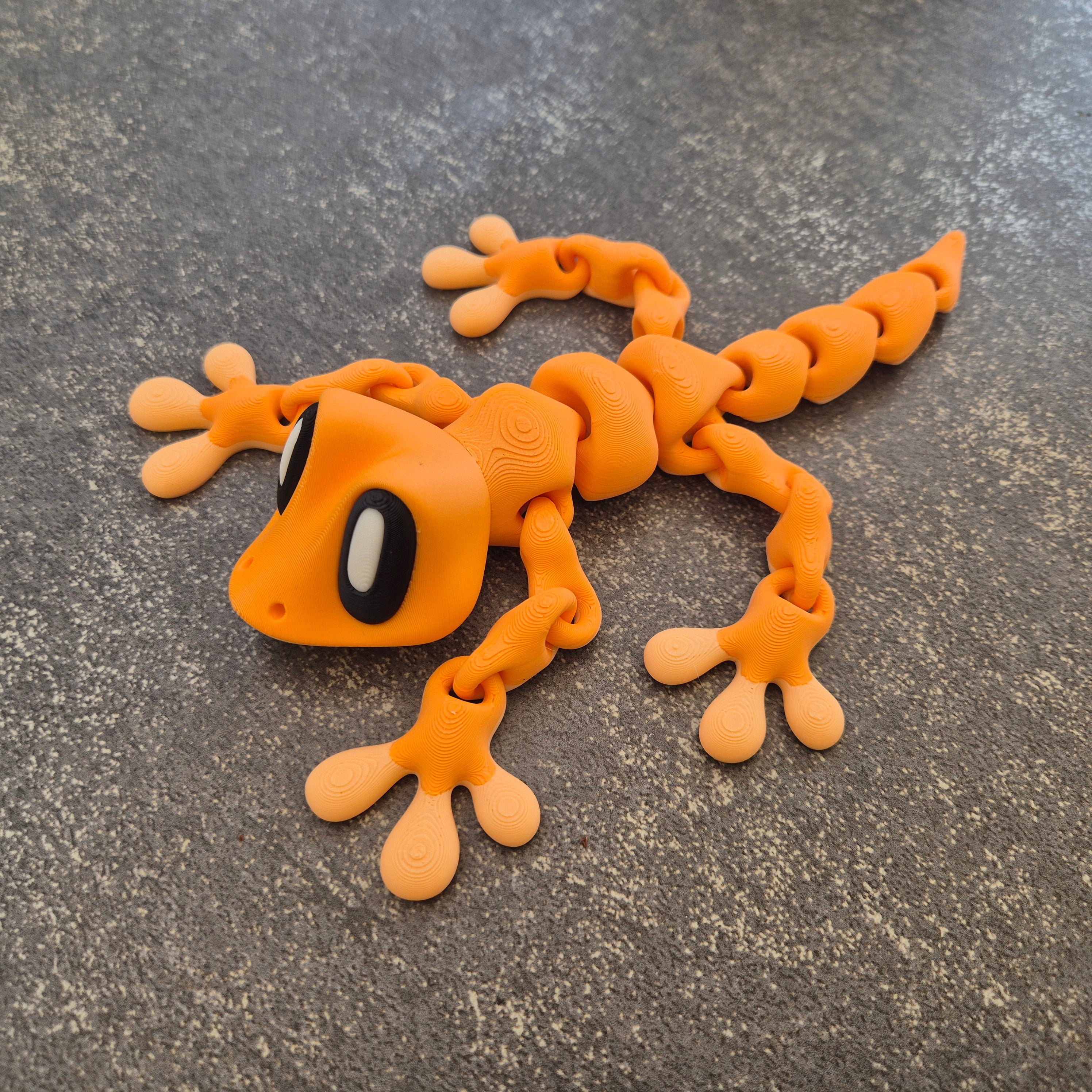 Gecko XL magneet fidget in de kleur oranje - Colorfox